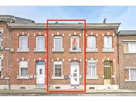 *option* maison 2 ch - terrasse - bon etat! a decouvrir!