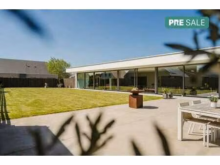 maison entièrement de plain-pied à vendre à wevelgem !