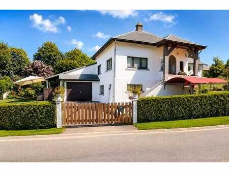 magnifique propriété située à deux pas de la semois