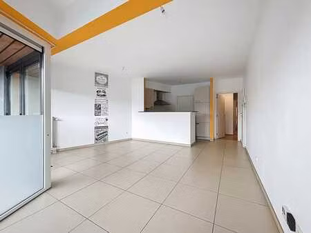 appartement au rez-de-chaussée avec terrasse !