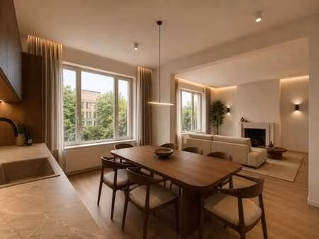 appartement rénové | en face du cinquantenaire