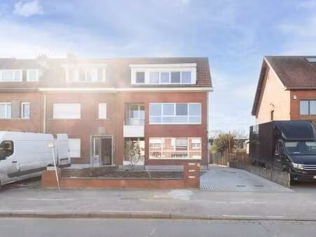 lichtrijk appartement in dorpskern boechout