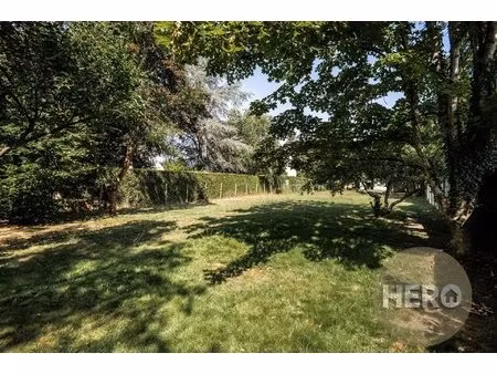 gambais centre - rare- très beau terrain constructible