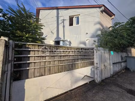 appartement f3 de 80 m² 137 000€ au rez de chaussé à l'entrée de ville de st andré 97440