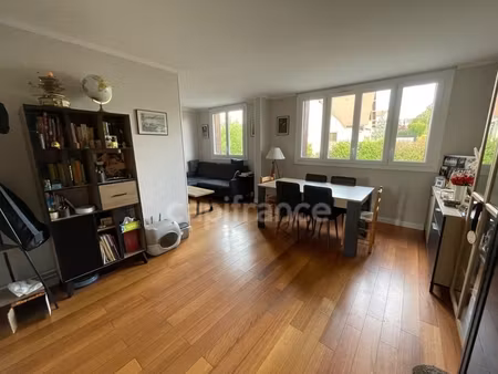 appartement 4 pièces à louer – sainte-geneviève-des-bois  proche gare  commerces et vallée