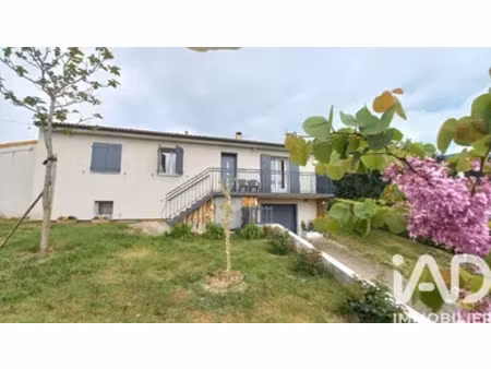 maison à saint-julien-molin-molette (42220)