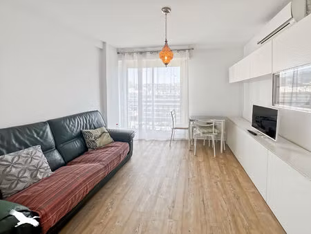 a louer: appartement meublé 2 pièces 40 m2 avec balcon et cave-marseille 9ème