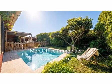 référence : 6716-gbe - maison 5 pièces avec piscine  jacuzzi et garage