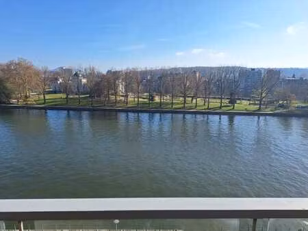 bel appart 3 chambres avec vue sur la meuse