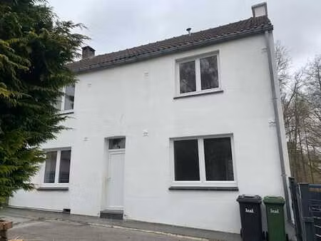 villa 3 chambres dans quartier calme et verdoyant