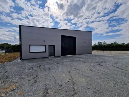 location locaux professionnels 2 pièces 320 m² à la pommeraye (49620)  2 300 €