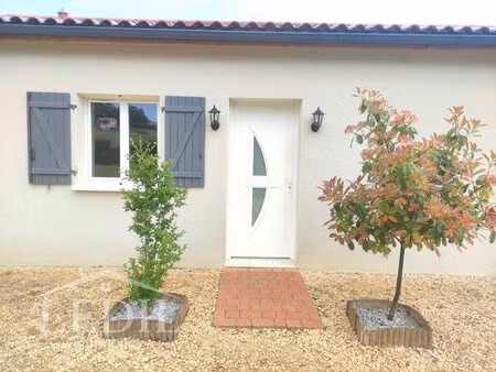 maison plain pied de 4 chambres avec garage et hangar au calme proche de villeréal