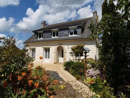 vente maison à trébrivan (22340) : à vendre / 125m² trébrivan