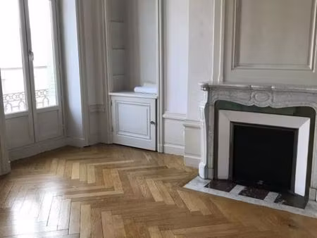 f3 - rue de la charite - lyon 2
