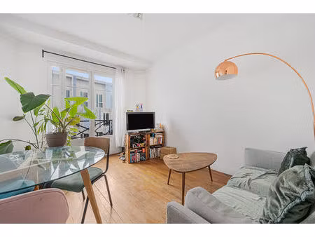 appartement 3 pièces - metro ligne 4 & 13 - exposé plein sud