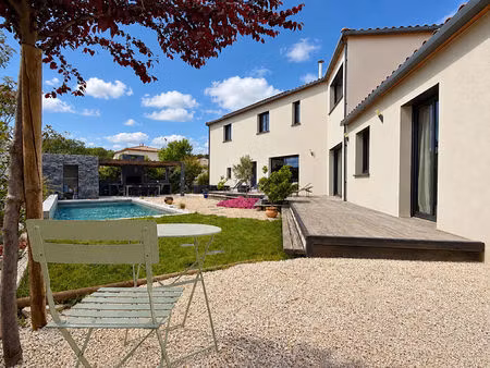 elégante maison contemporaine  idéale pour un projet familial !