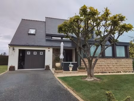 maison exposée sud à usage d'habitation: 106 m2 à la campagne avec jardin  prairie et dépe