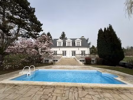 maison traditionnelle de 193 m² à videlles