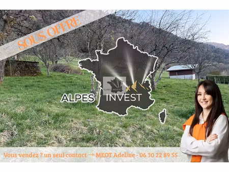 terrain constructible et libre de constructeur de 1 681 m2 !