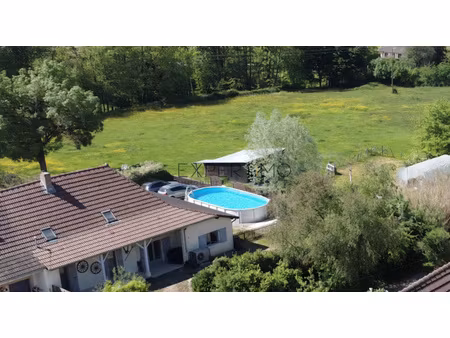 maison avec piscine et terrain de 1 7 ha à bantanges (71500) – propriété équestre 4 chambr