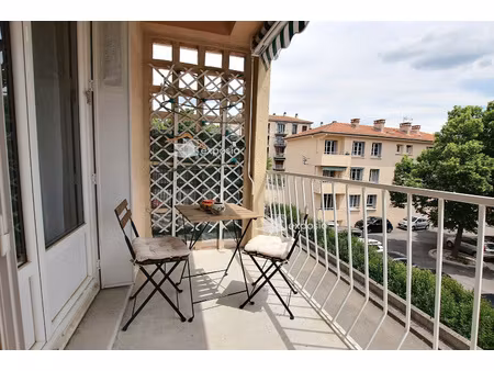 à louer appartement t3 avec balcon résidence les grillon