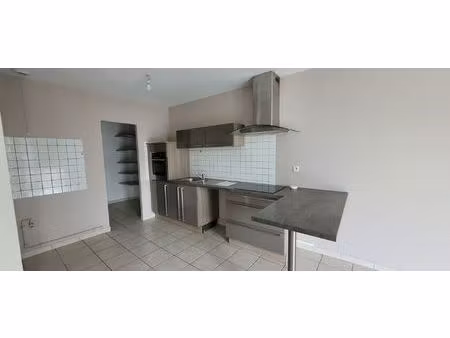 appartement de type f4 avec ascenseur
