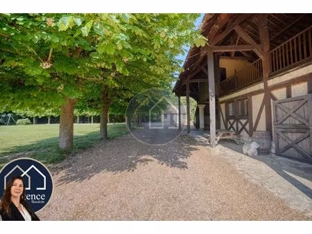 exceptionnelle propriété normande a moins d'1 heure de paris : ancien corps de ferme de 18