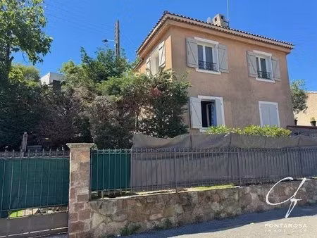 saint-raphael exclusivité maison divisée en 2 appartements