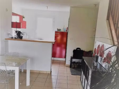 villa t3 avec jardin / résidence avec piscine