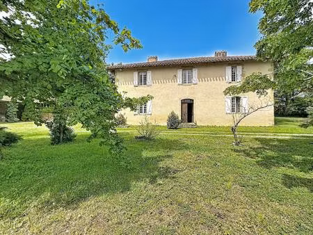 propriété au cachet unique dans un cadre privilégié