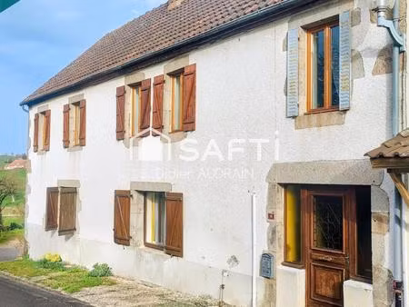 maison de village avec beaucoup de charme