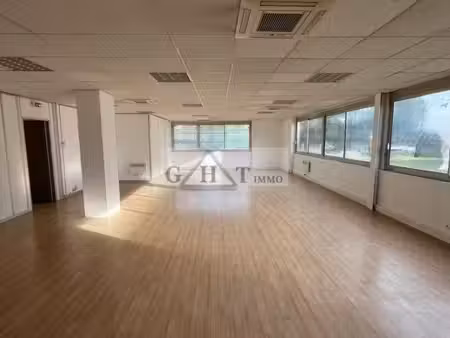 location bureaux les ulis 91940 110m²