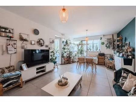 appartement te koop in oostende met 2 slaapkamers