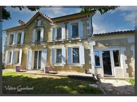 le pizou - maison en pierre 257 m² + piscine  nombreuses dépendances et terrain