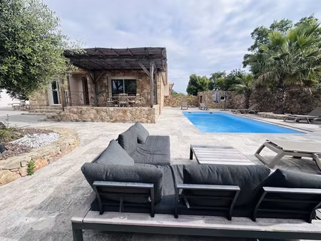 bergerie 3 chambres piscine