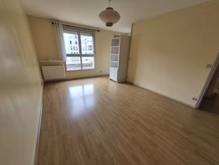 location appartement 2 pièces 45m² lille 59000