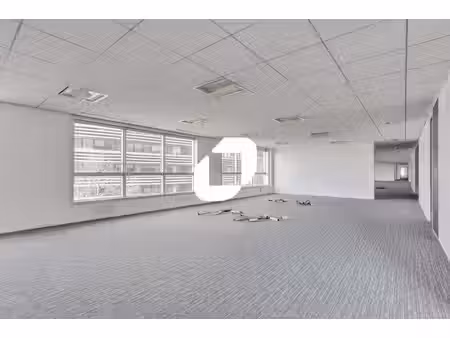 location bureaux saint-denis 93200 1126m² à 3648m²