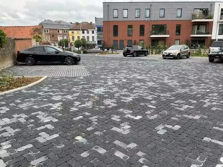 parking à louer à gembloux  à proximité de la gare