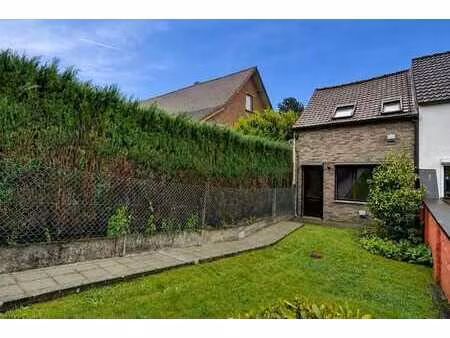 charmante maison 3 façades avec jardin et véranda récente