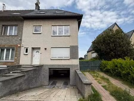 grande maison 3 façades avec garage à dilbeek