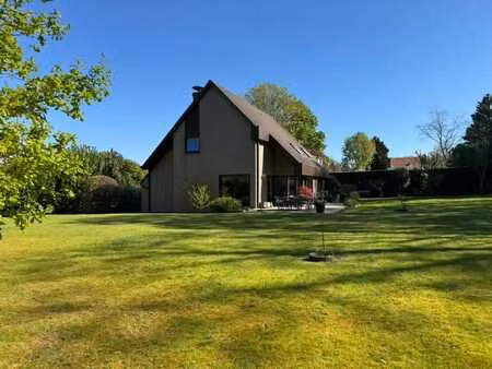 villa 4 façades avec terrain constructible