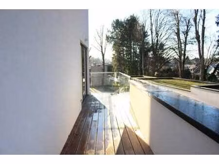 magnifique appartement situé à embourg