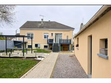 maison 5 pièce(s) - 106 m2 habitables - terrain 1448 m2