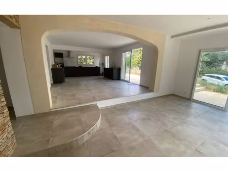 location maison  154.43 m² t-4 à nîmes  1 688 €
