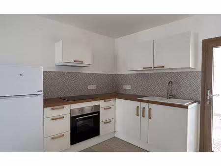 location maison  48.65 m² t-3 à marguerittes  750 €