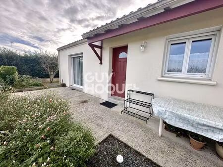 maison de plain-pied à pissotte 83 m2