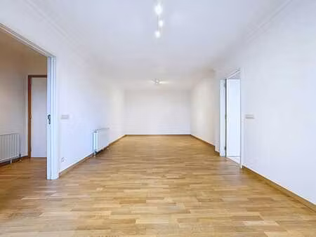 superbe duplex 2chambres + terrasse