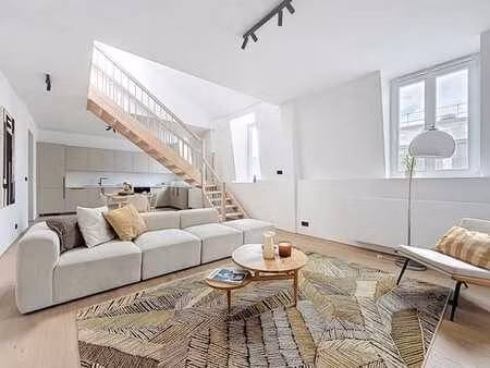 superbe duplex 4chambres entièrement rénové - peb (b)!