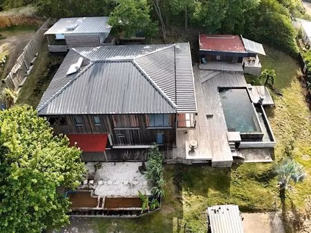 domaine villa f4 + 2 studio + 2 bungalows + vue mer + cash-flow 21k/mois - le marin