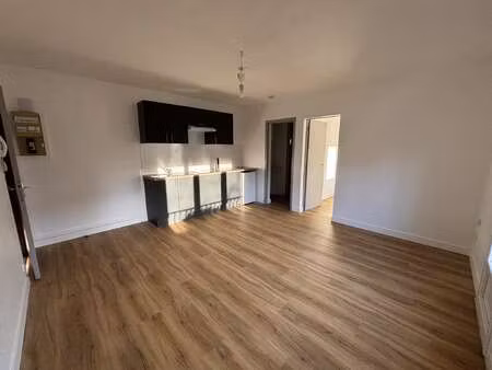location appartement t1 à sablé-sur-sarthe (72300) : à louer t1 / 33m² sablé-sur-sarthe